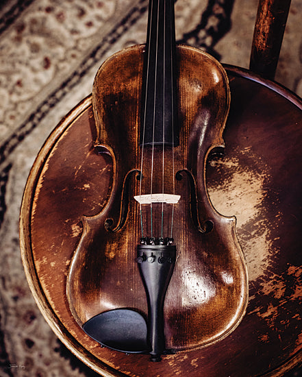 Jennifer Rigsby RIG261 - RIG261 - Well-Aged Violin - 12x16 Photography, Violin, Musical Instrument, Vintage, Well-Aged Violin from Penny Lane